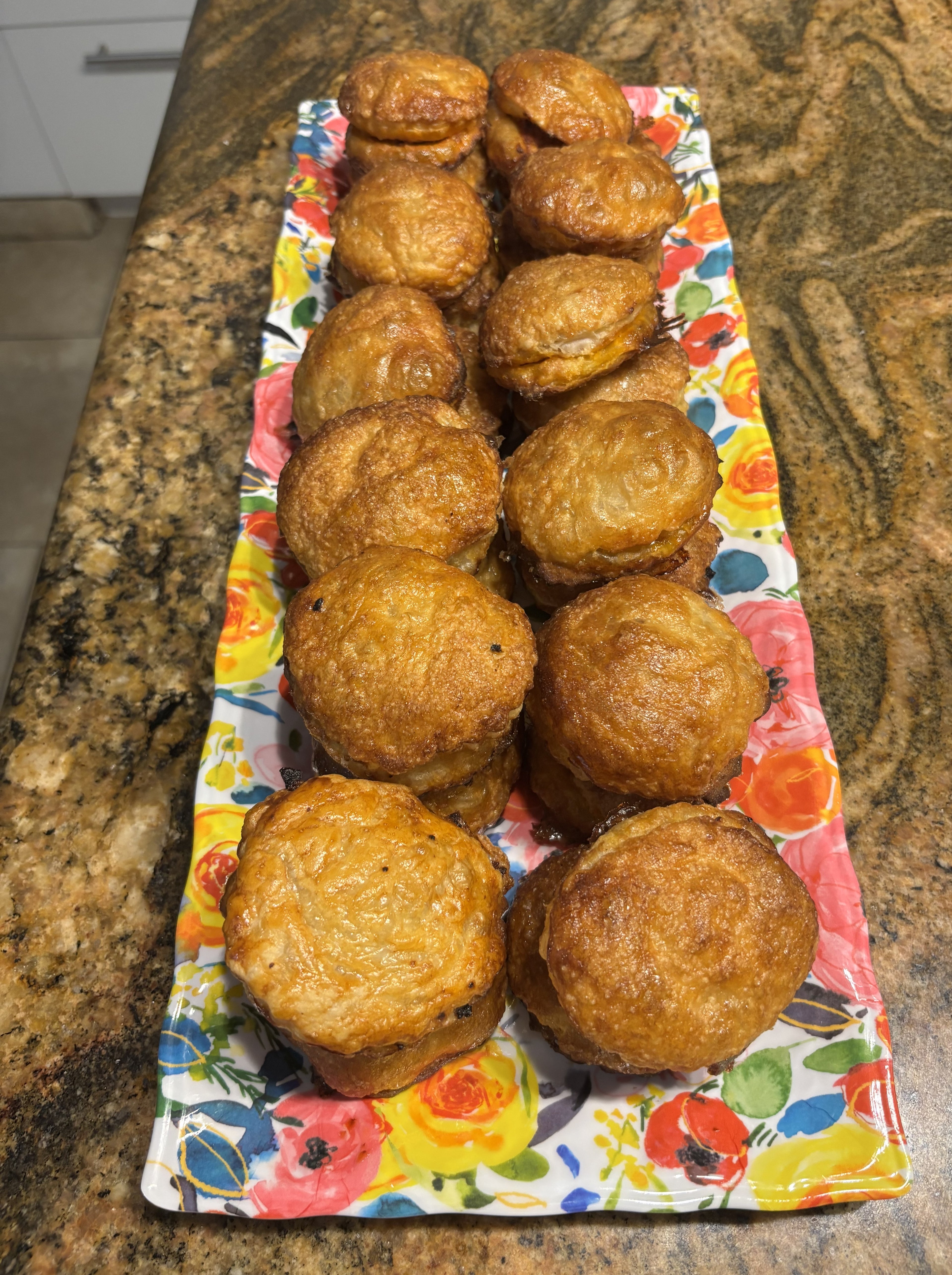 Bandeja de pastelillos de carne