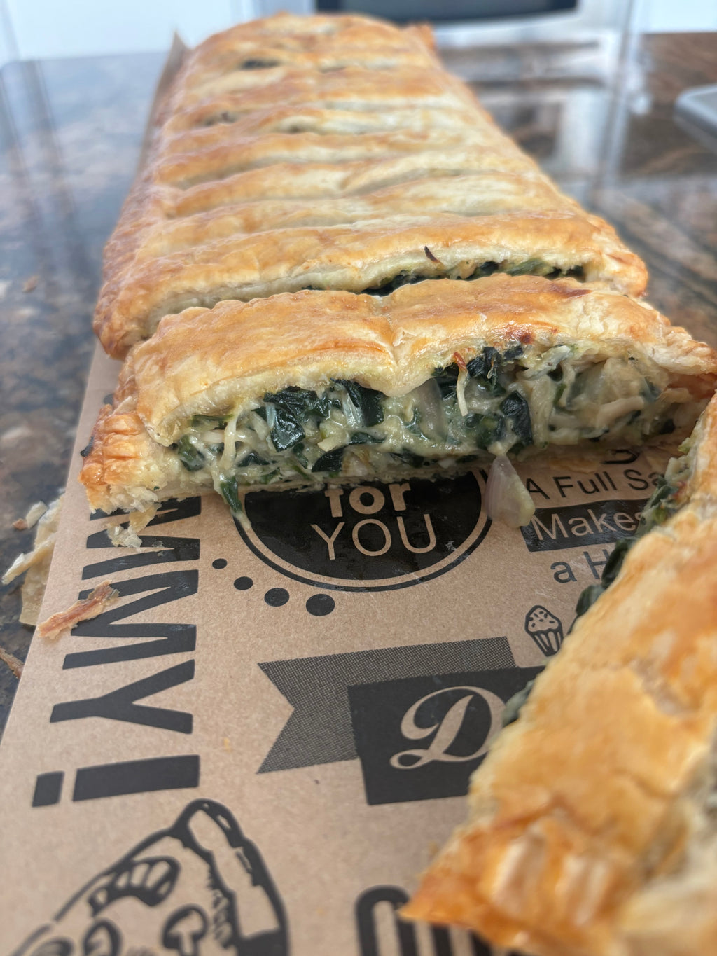 Pie de pollo y espinaca